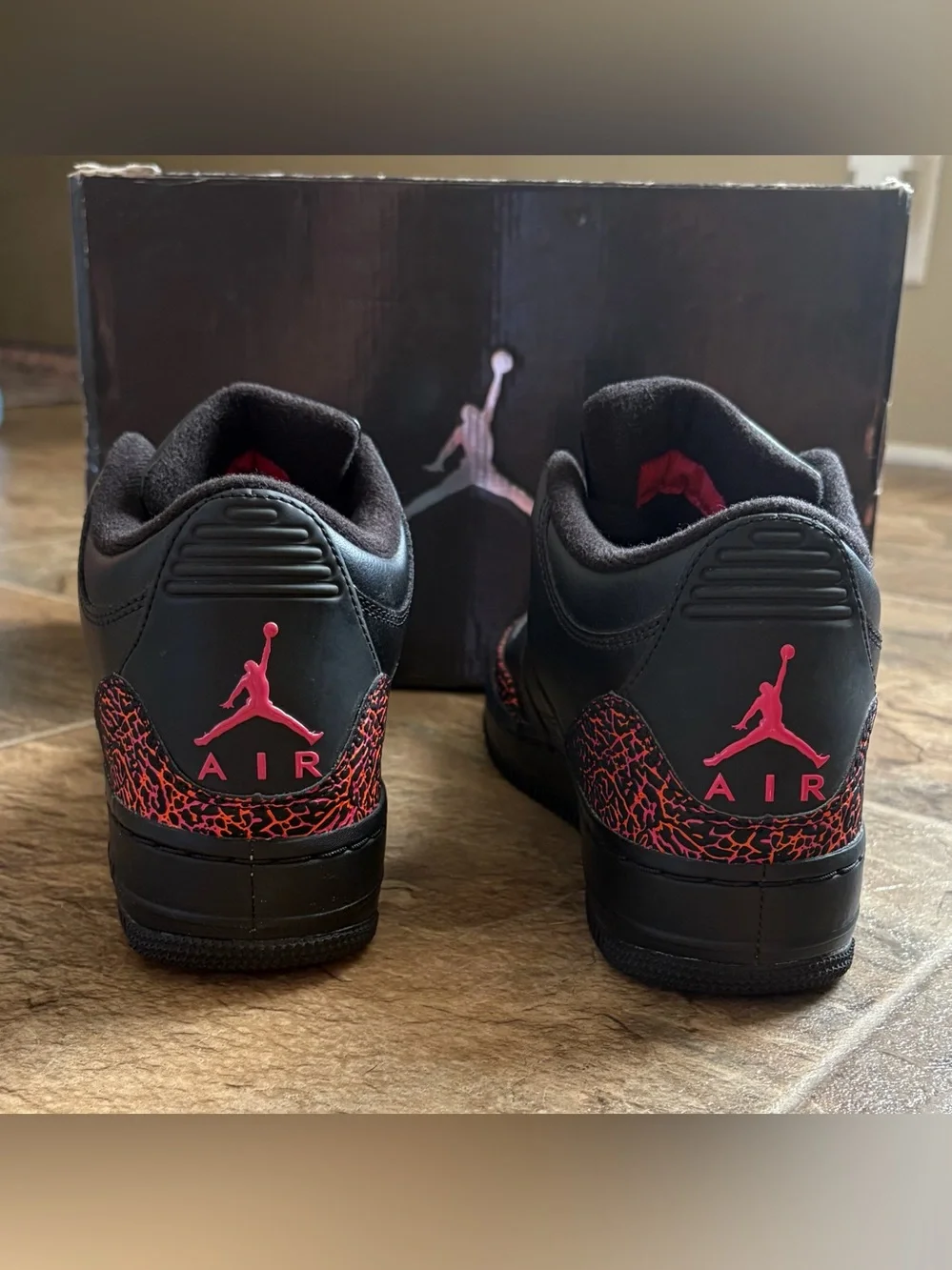 Air Jordan 3 (GS) Retro Black/Berry Sneakers
